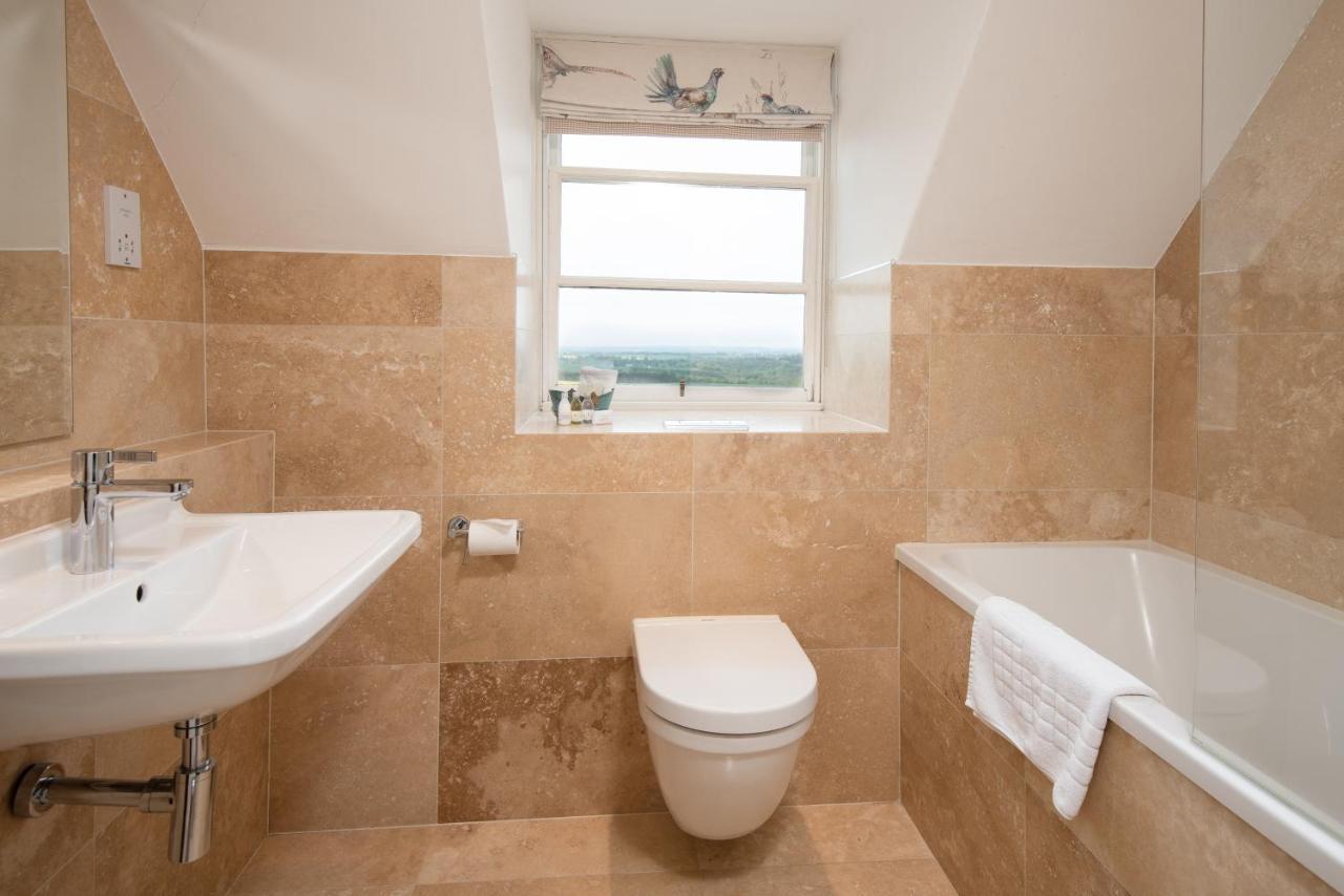 Chirnside Hall Hotel ภายนอก รูปภาพ